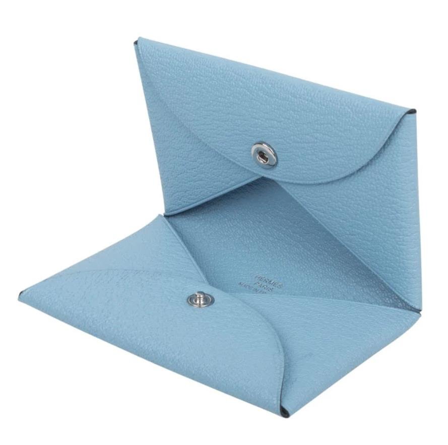 Image of Hermes Calvi card holder, a luxurious and stylish accessory for storing cards and cash